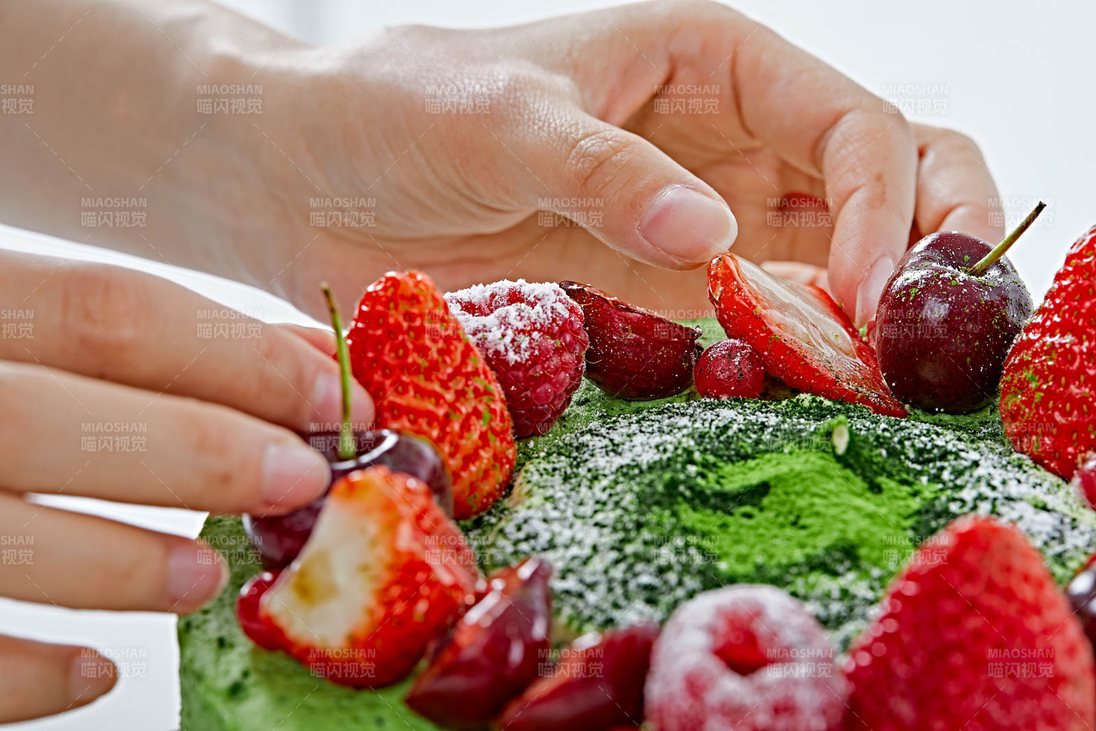 鲜果抹茶禅意鲜奶蛋糕图片