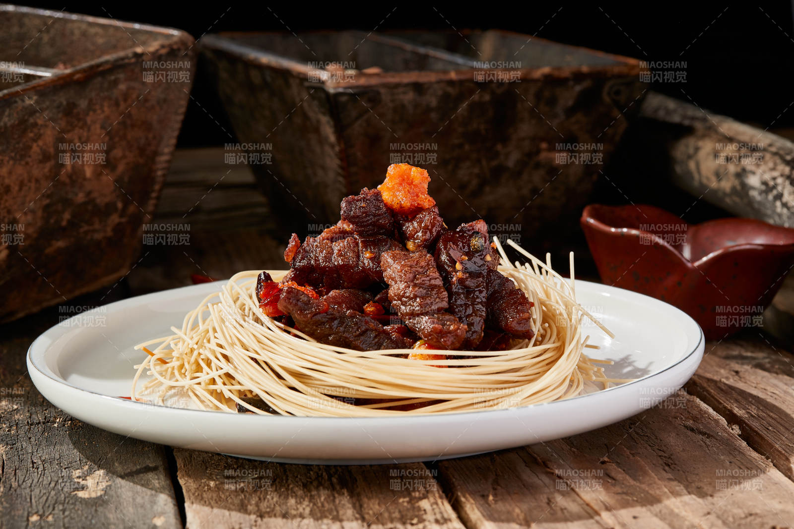 油炸香辣风干牛肉干图片