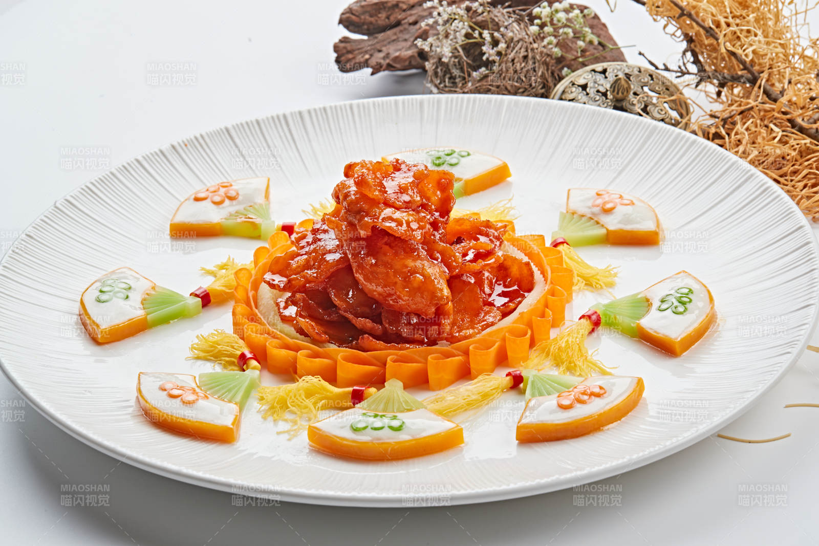 制作精良的糖醋锅包肉图片