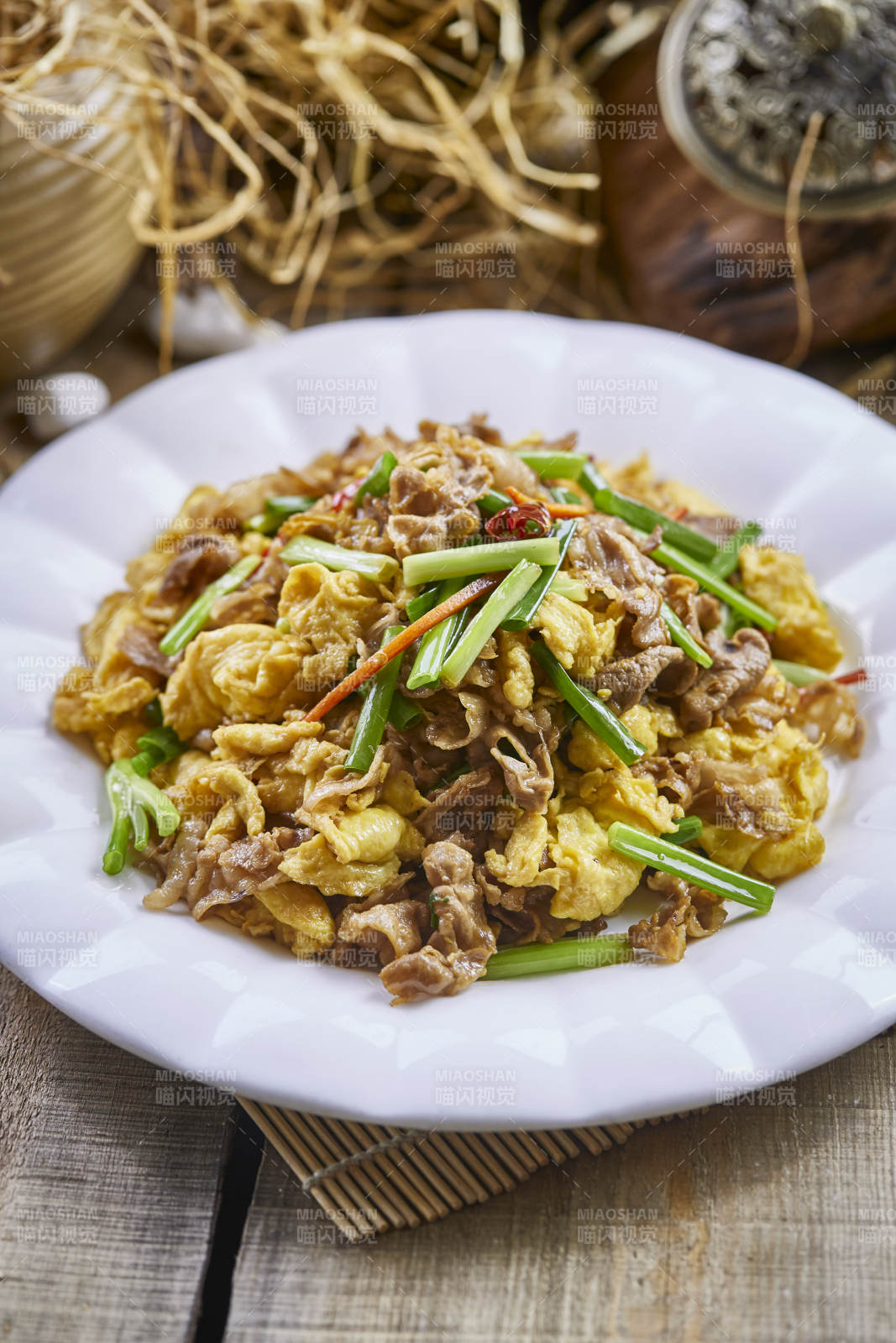 韭菜肥牛炒柴鸡蛋图片