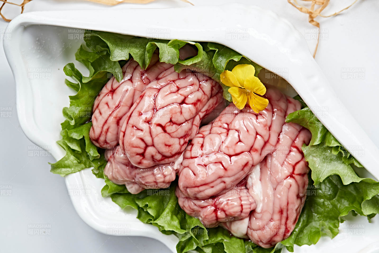 火锅食材鲜猪脑花图片