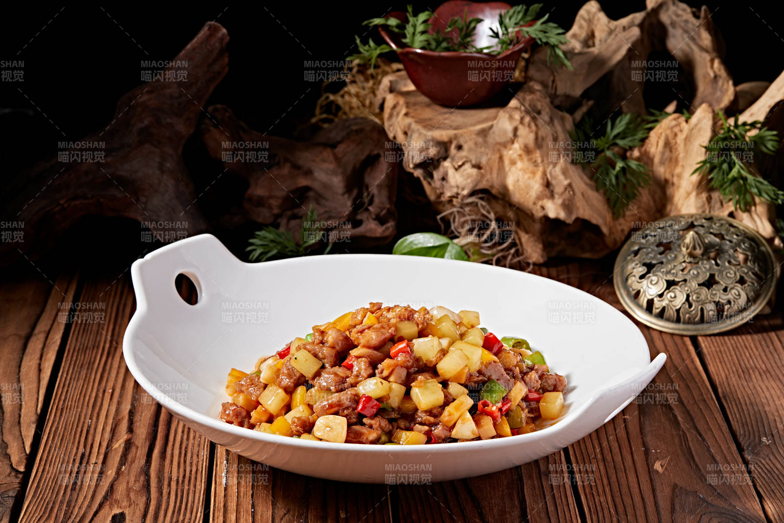 湘味辣炒黑山羊肉图片