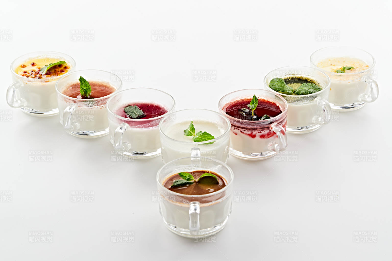 自制美味草原风味的多口味纯醸老酸奶图片