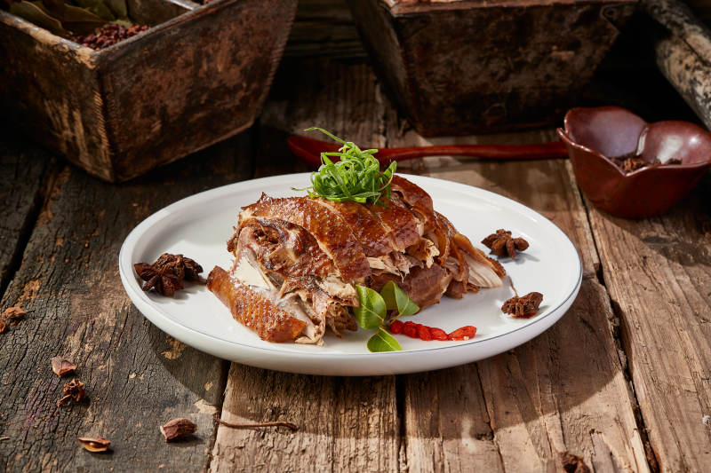 美味凉菜切块熏鸡图片