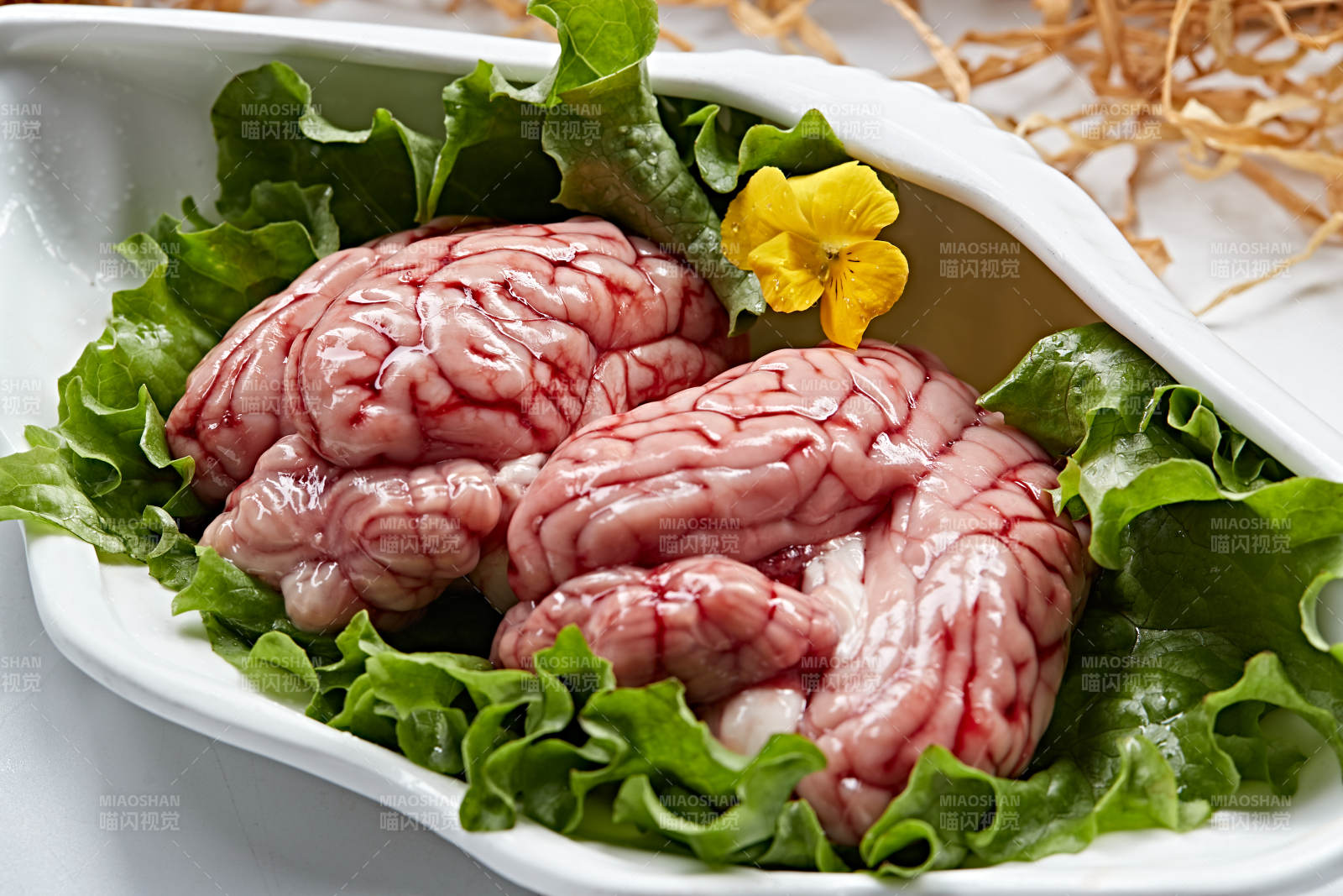 火锅食材鲜猪脑花图片