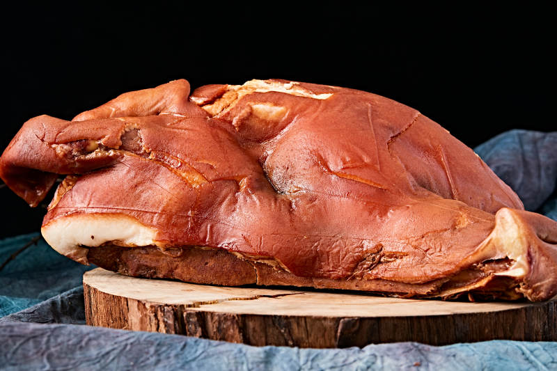 传统熟食美食熏酱卤猪头图片