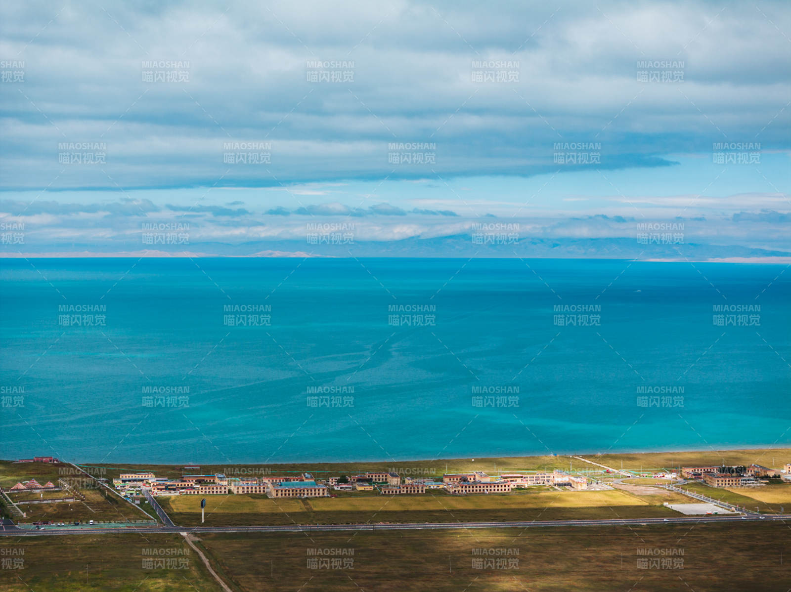 碧海蓝天小镇景图片