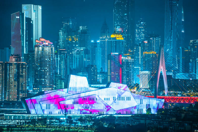 夜幕下的城市地标图片