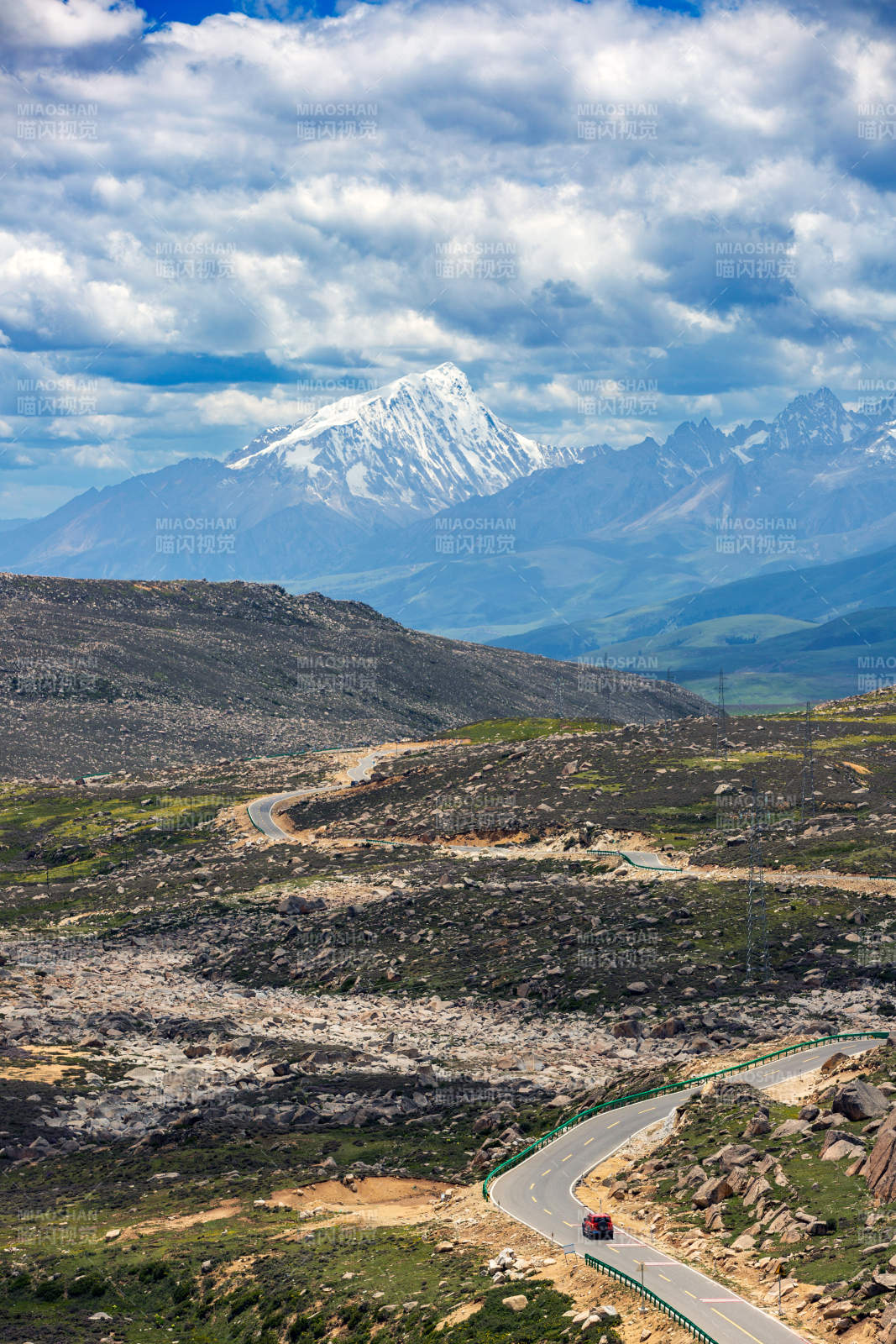 理塘格聂雪山公路风光图片