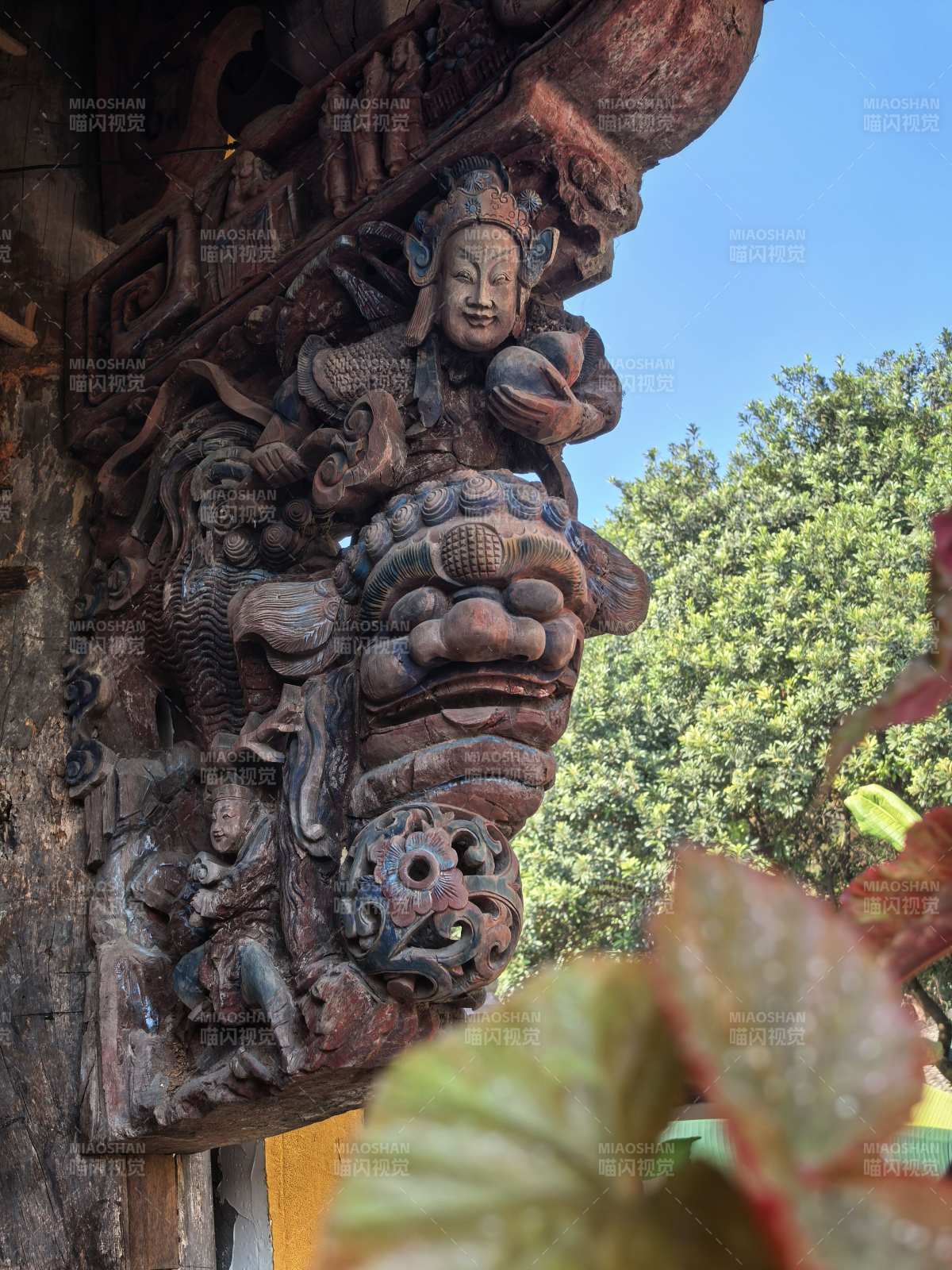 金华浦江龙潭古诗古建筑雕花细节图片
