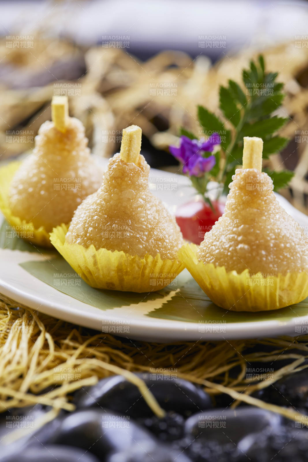 油炸雪梨酥豆沙馅茶餐图片