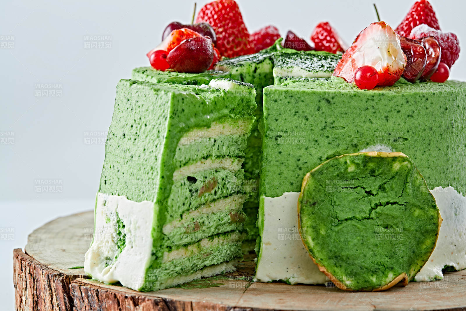 鲜果抹茶禅意鲜奶蛋糕图片