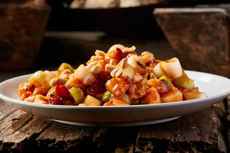 传统菜肴川香宫保鸡丁图片