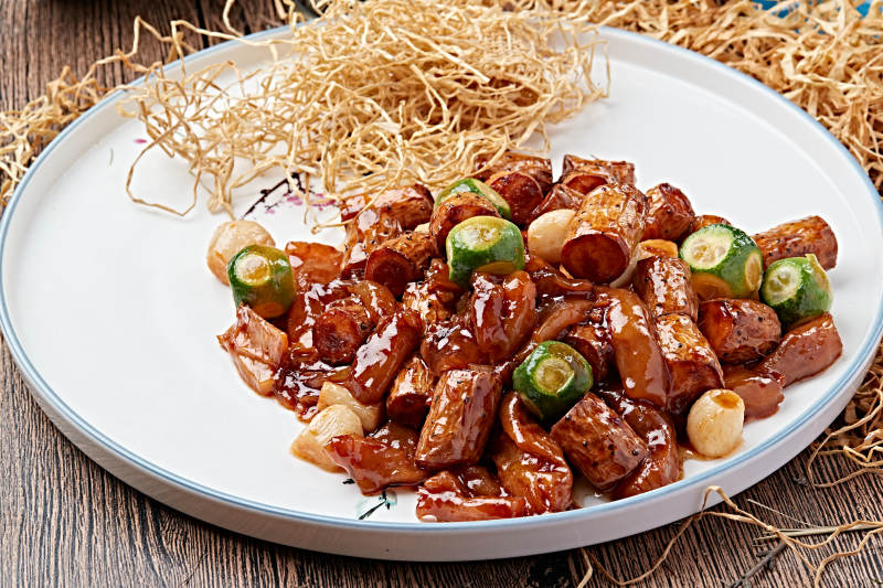 蒜香铁棍山药烧蹄筋图片