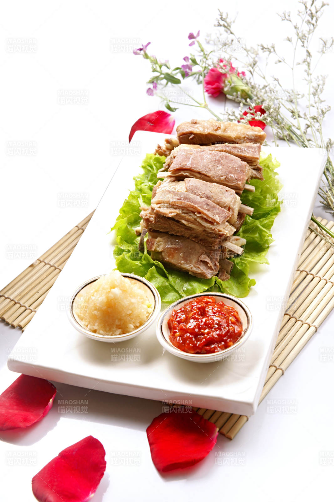 清炖蒜香羊排图片