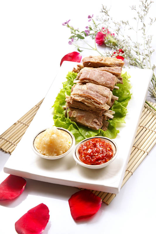 清炖蒜香羊排图片