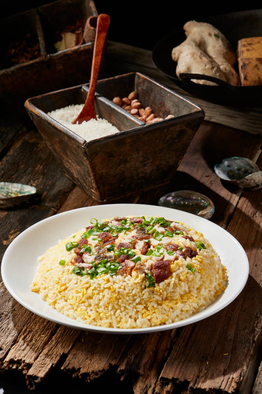 葱香熏鸡蛋炒饭图片