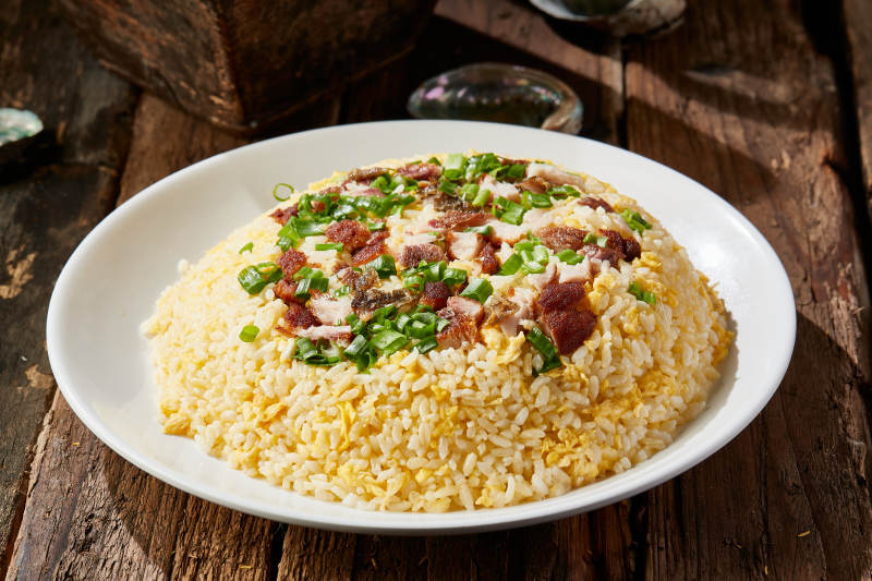 葱香熏鸡蛋炒饭图片