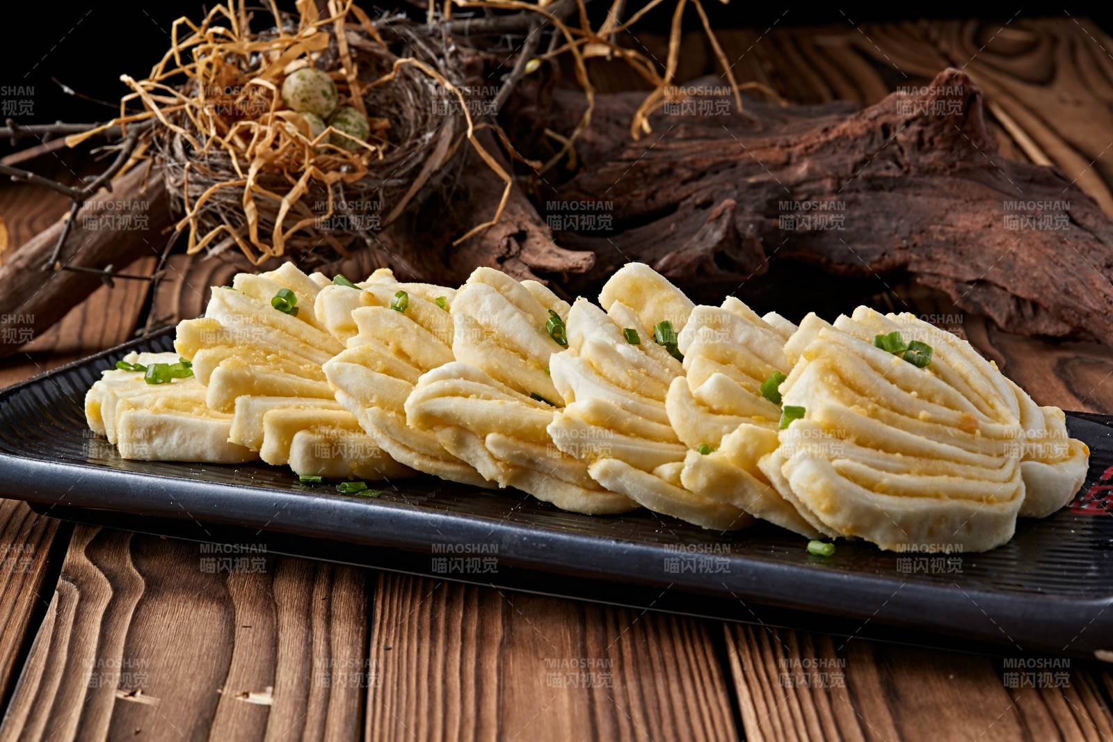 葱香油酥白面花馍图片