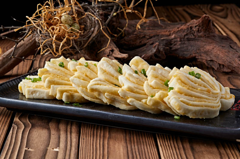 葱香油酥白面花馍图片