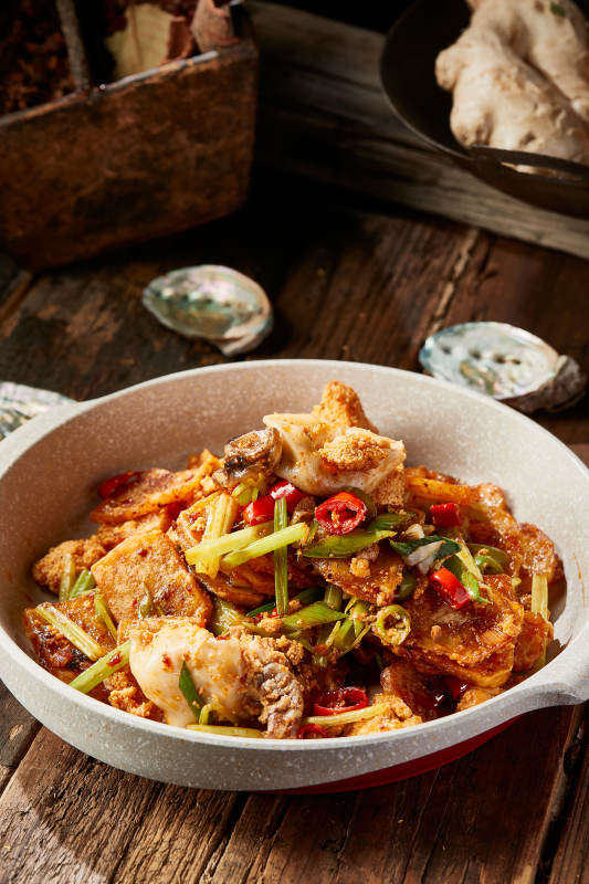 干锅鱼杂鱼籽土豆片图片