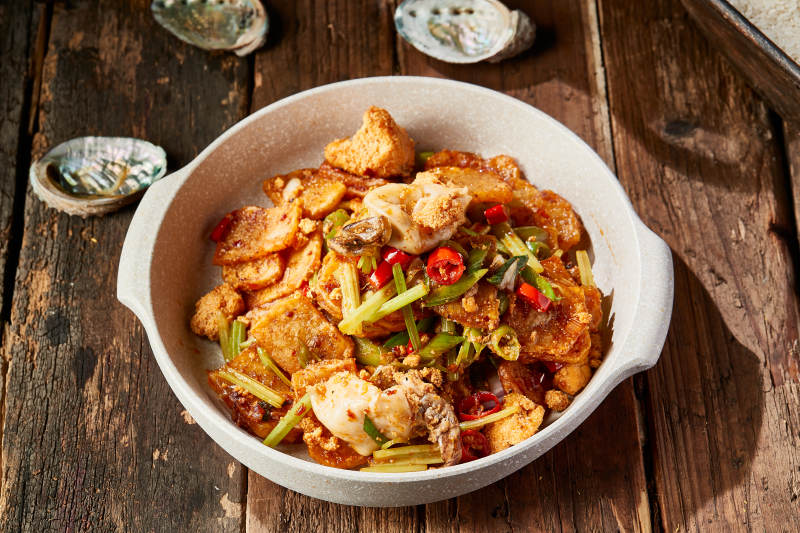 干锅鱼杂鱼籽土豆片图片