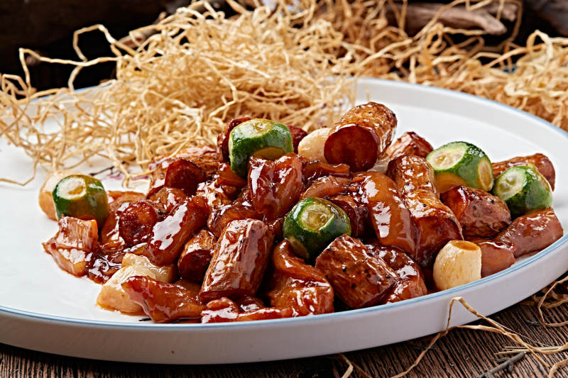 蒜香铁棍山药烧蹄筋图片