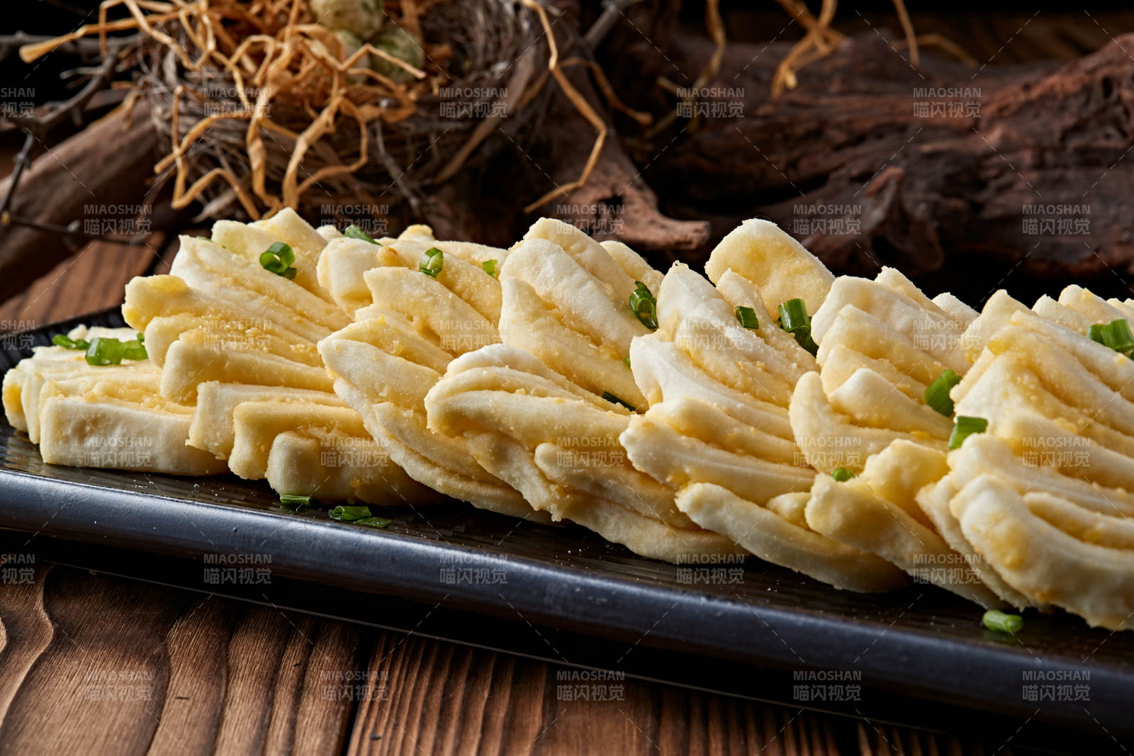 葱香油酥白面花馍图片