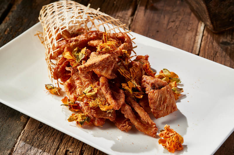 金莲拌干炸野生草鱼排图片