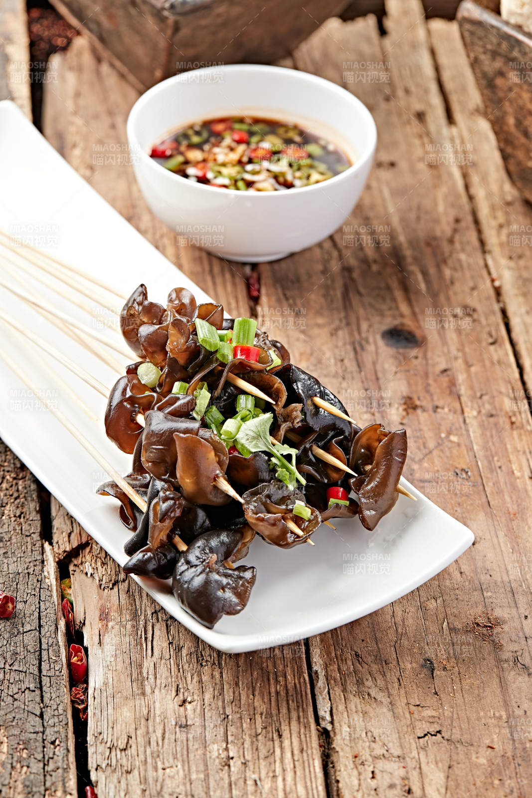 冷锅串串黑木耳图片