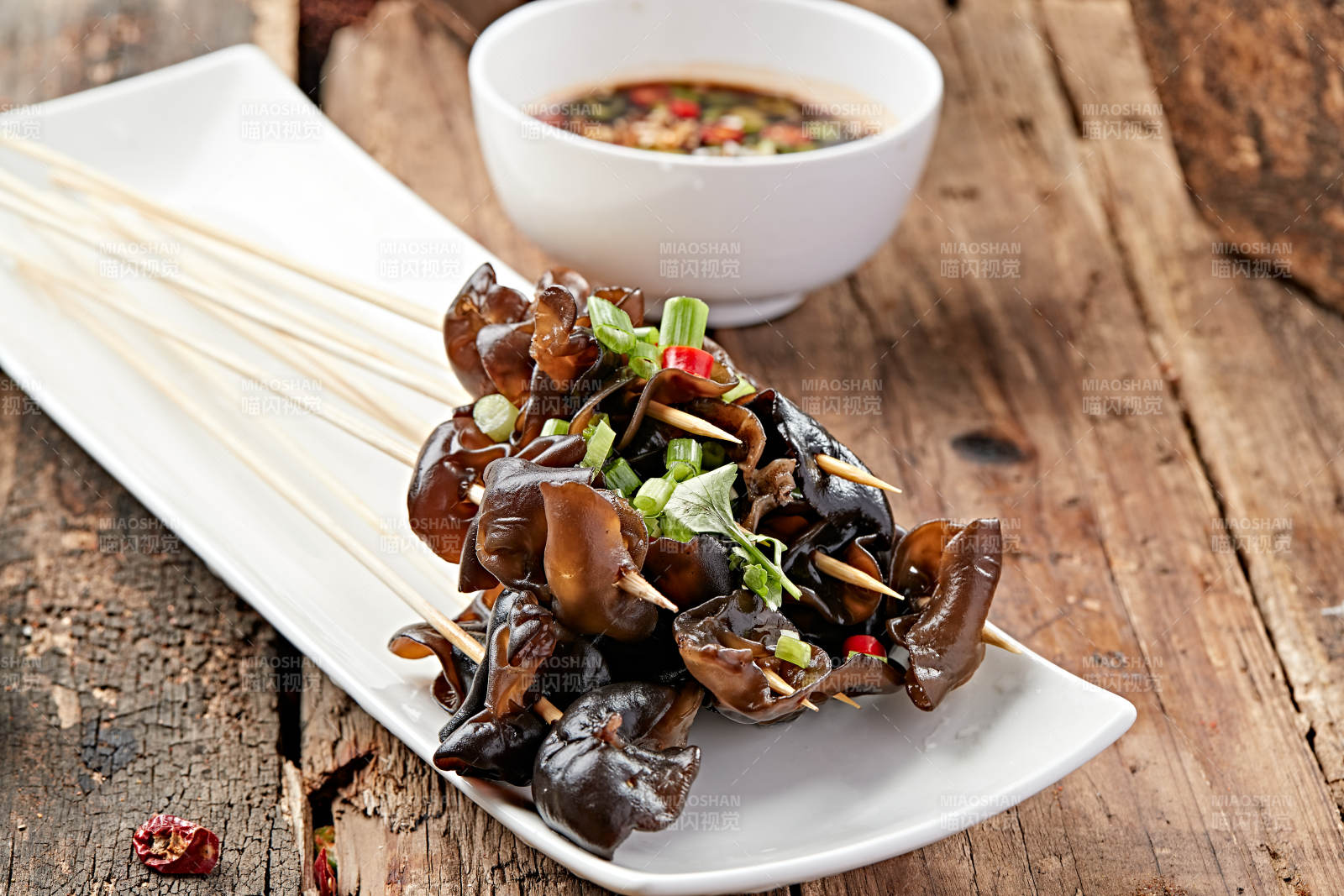 冷锅串串黑木耳图片