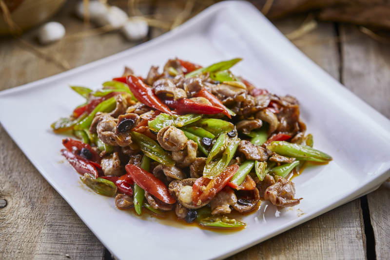 青红辣椒豆豉炒牛舌图片