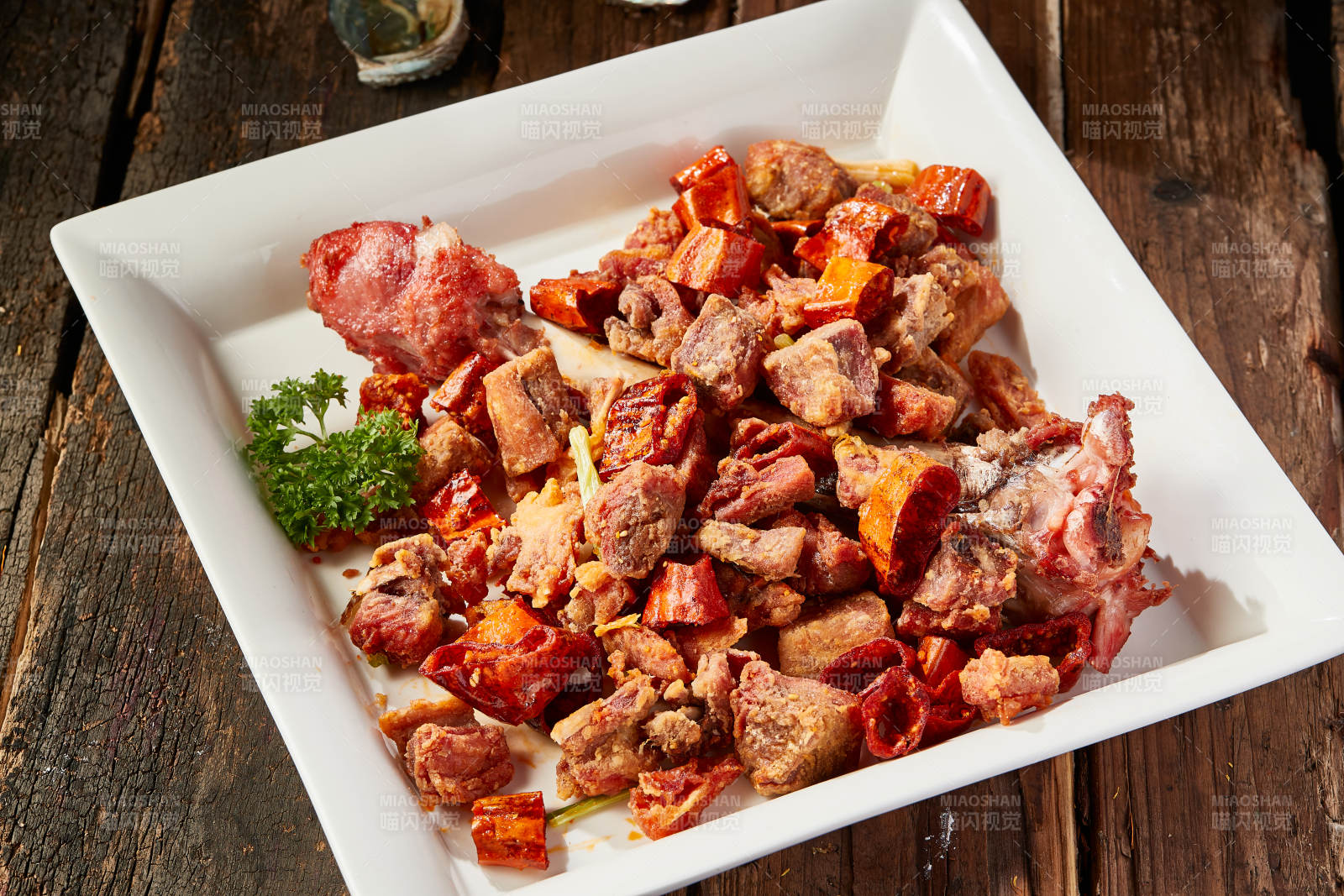 油炸香辣火鸡腿图片