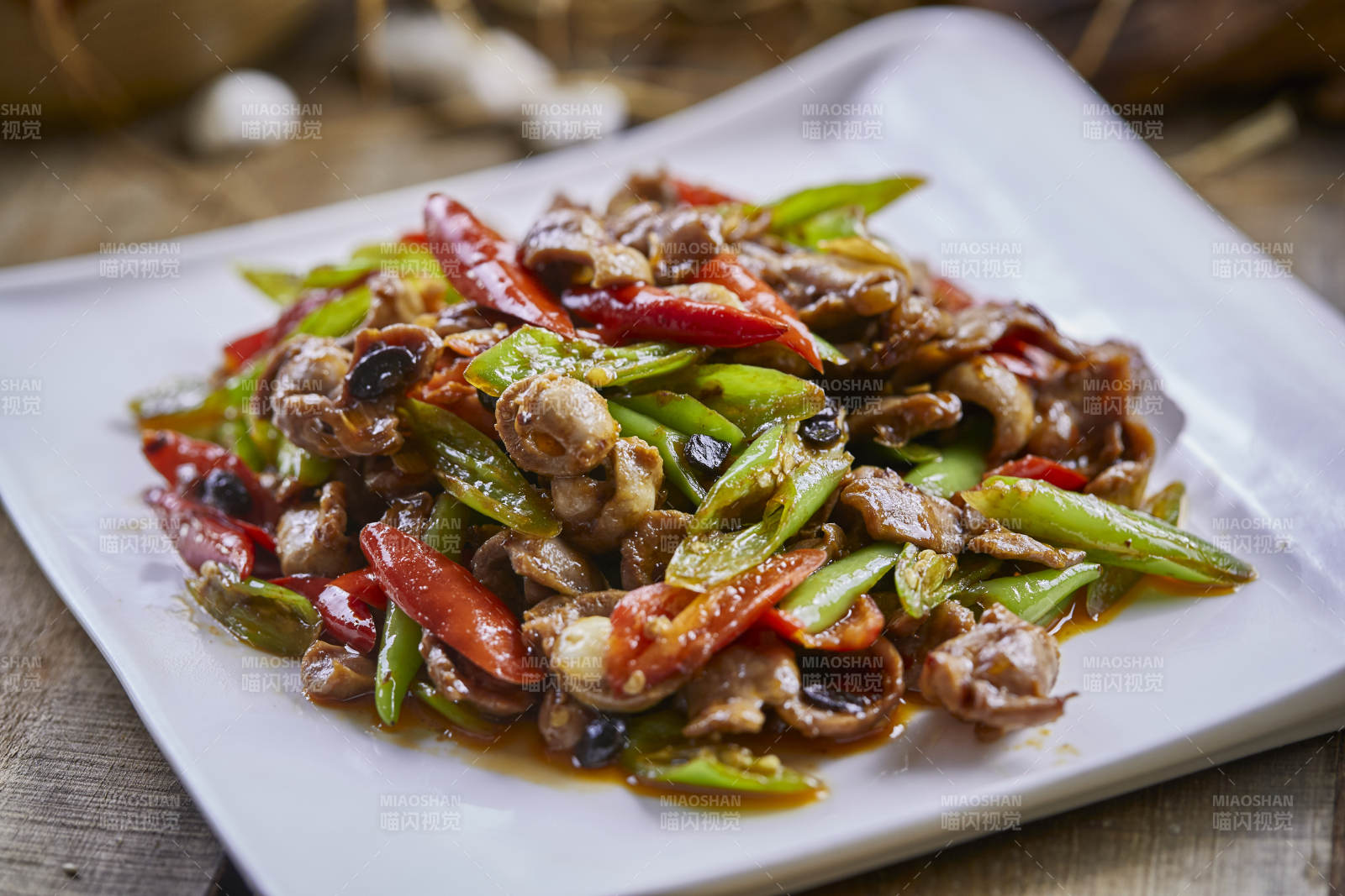 青红辣椒豆豉炒牛舌图片