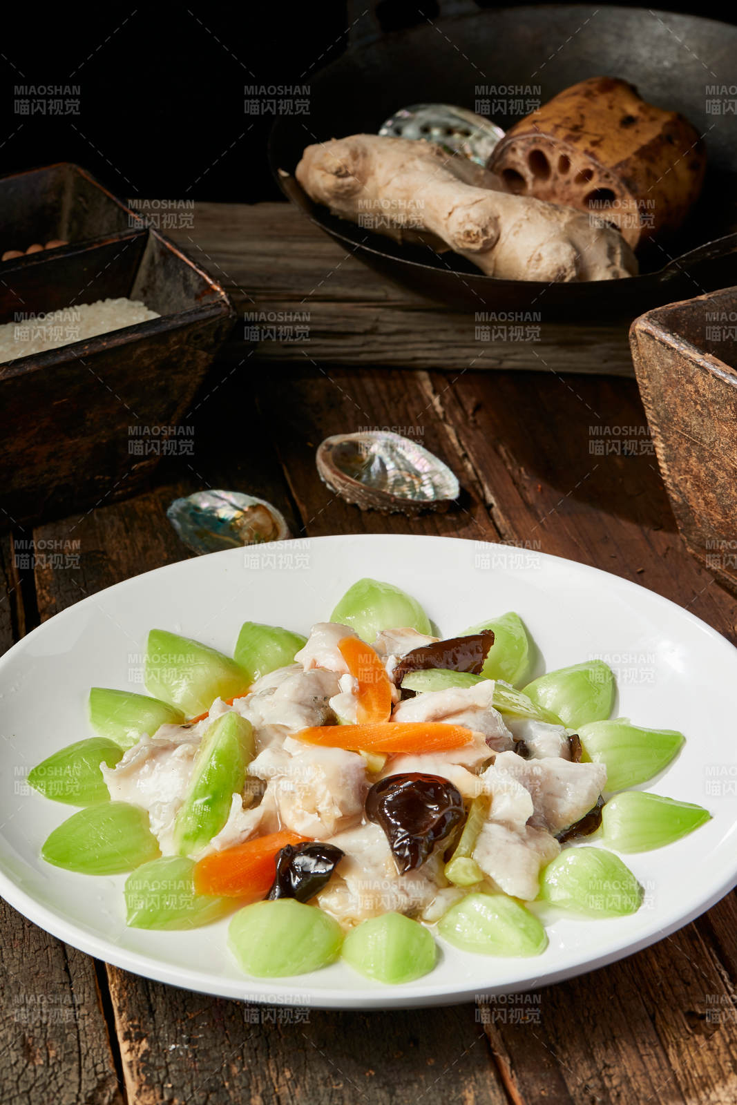 糟溜野生草鱼片图片