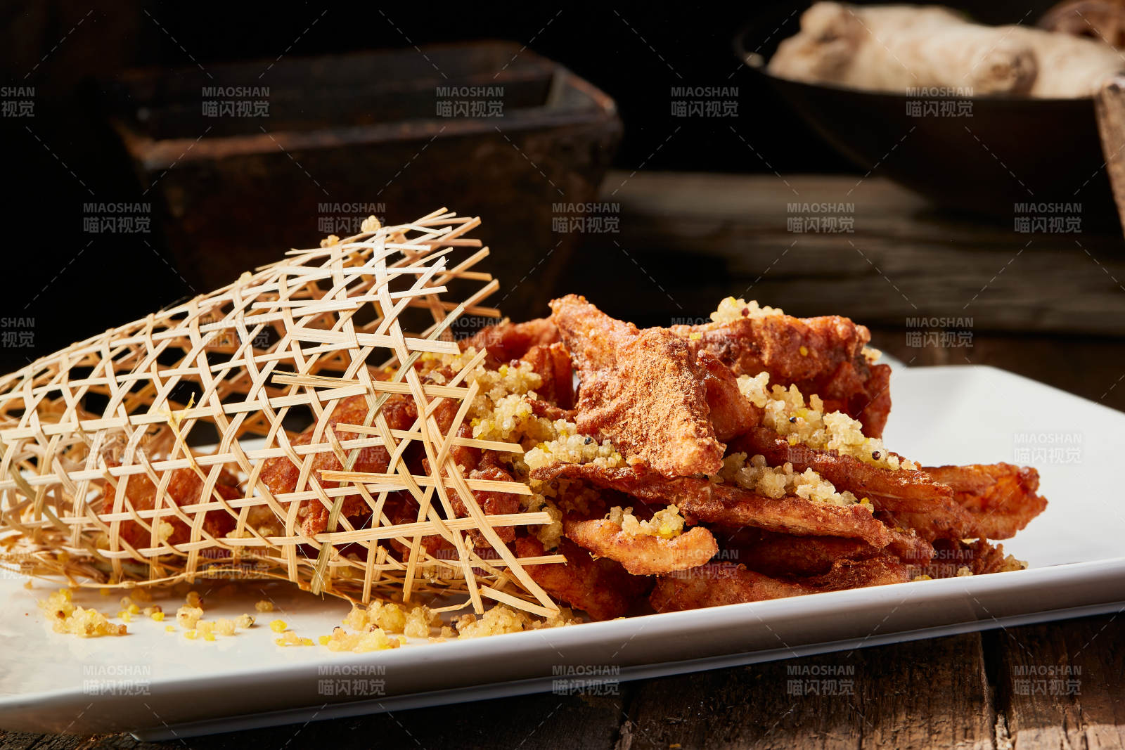 金莲拌干炸野生草鱼排图片