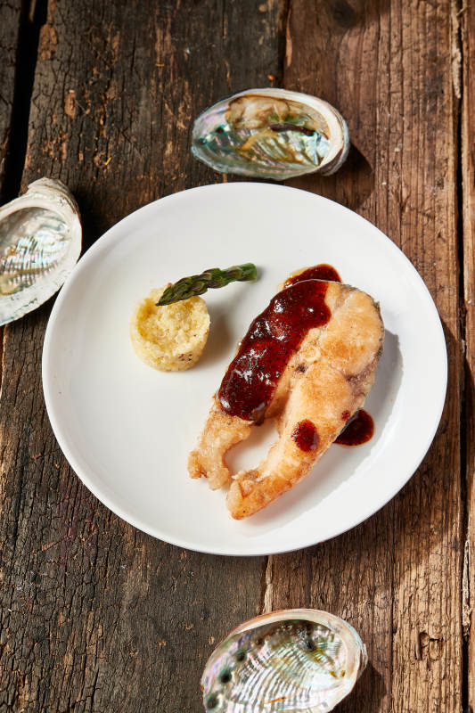 藜麦饭配香煎野生草鱼图片