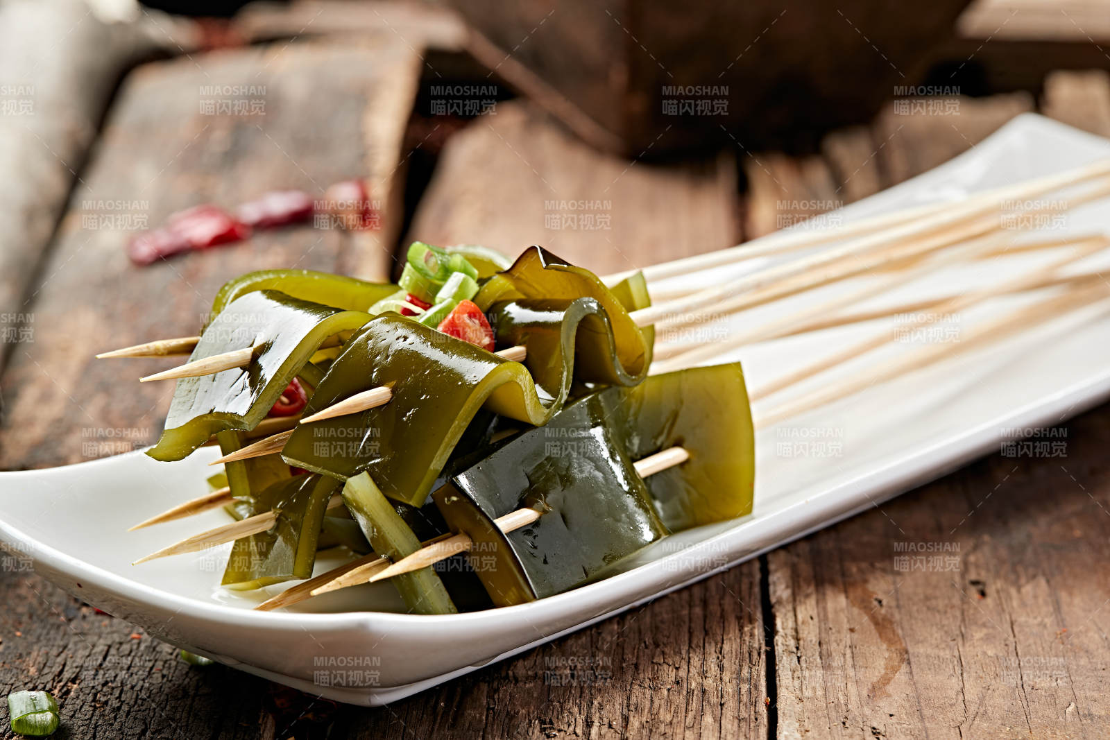 冷锅串串宽海带图片