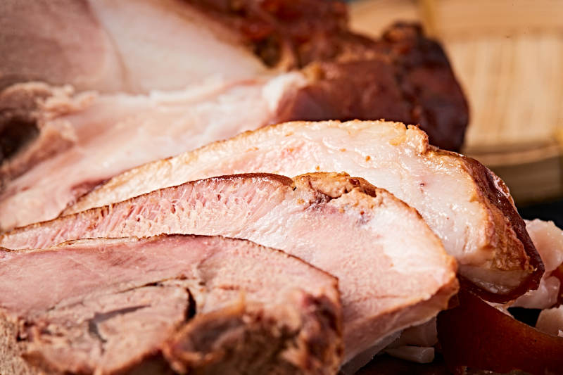 古法烟熏大猪肘肘子图片