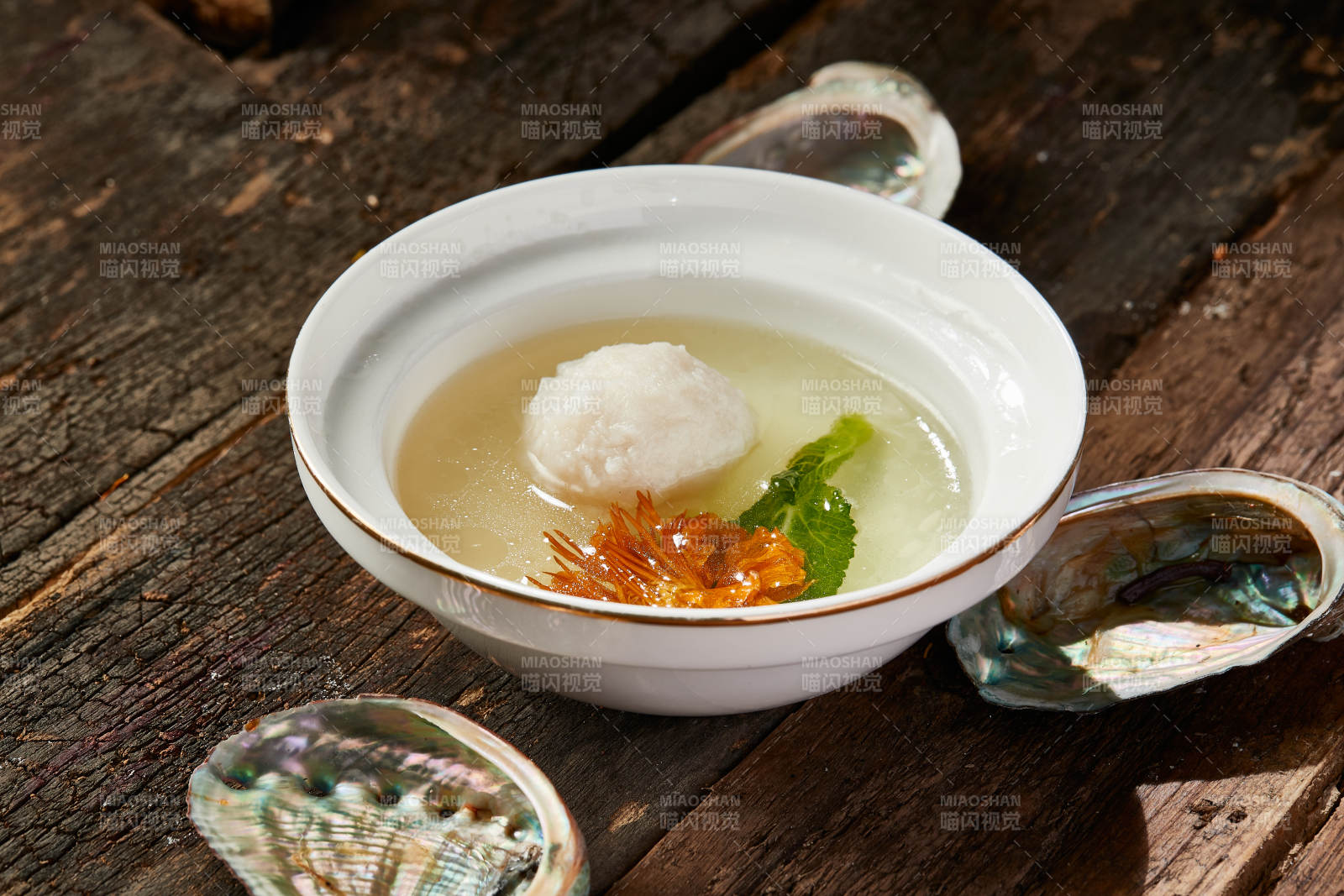 位菜野生草鱼丸炖煮金莲花图片