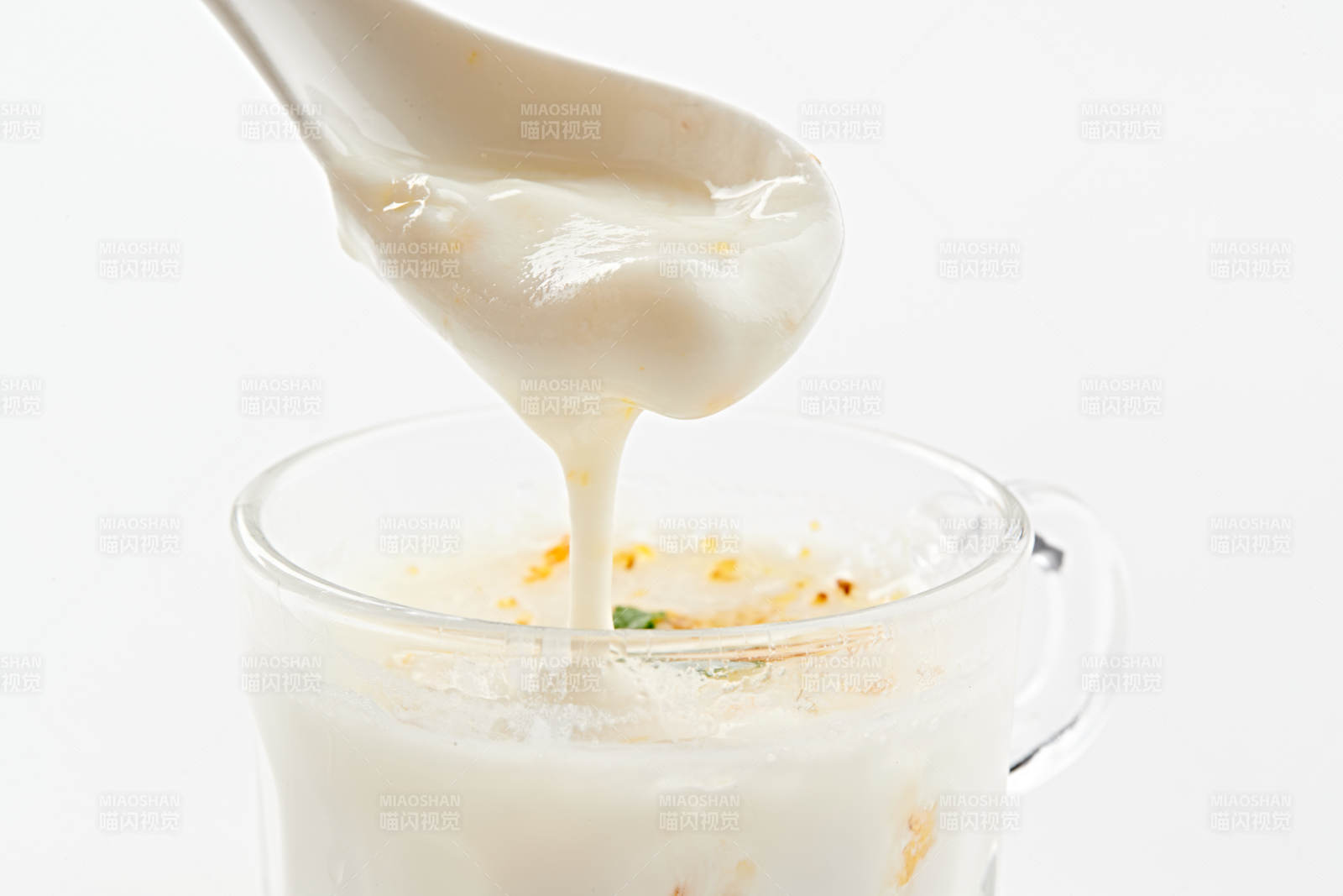 自制美味草原风味的多口味纯醸老酸奶图片