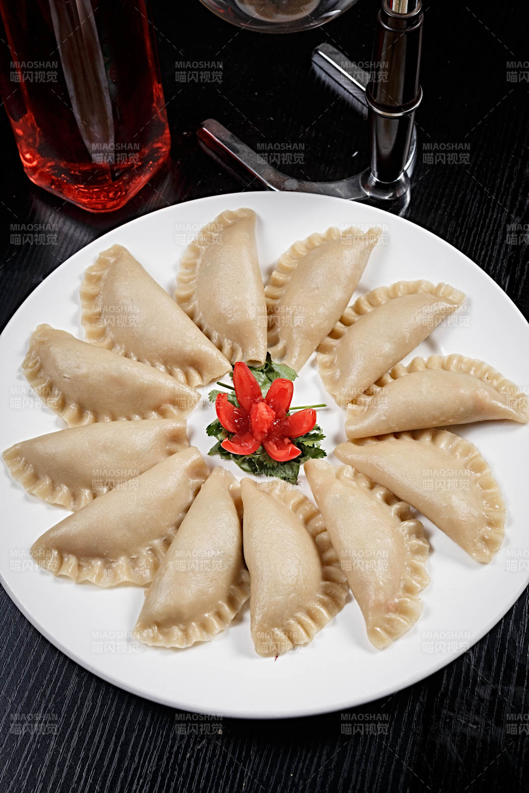 锅巴莜面蒸饺图片