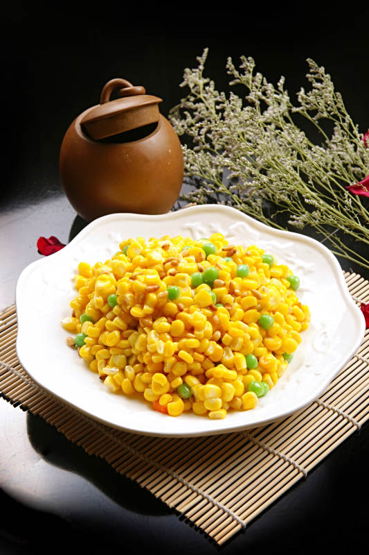 小炒松仁玉米图片