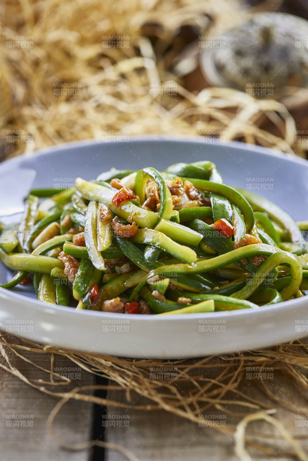 小米辣肉沫炒乳瓜条图片