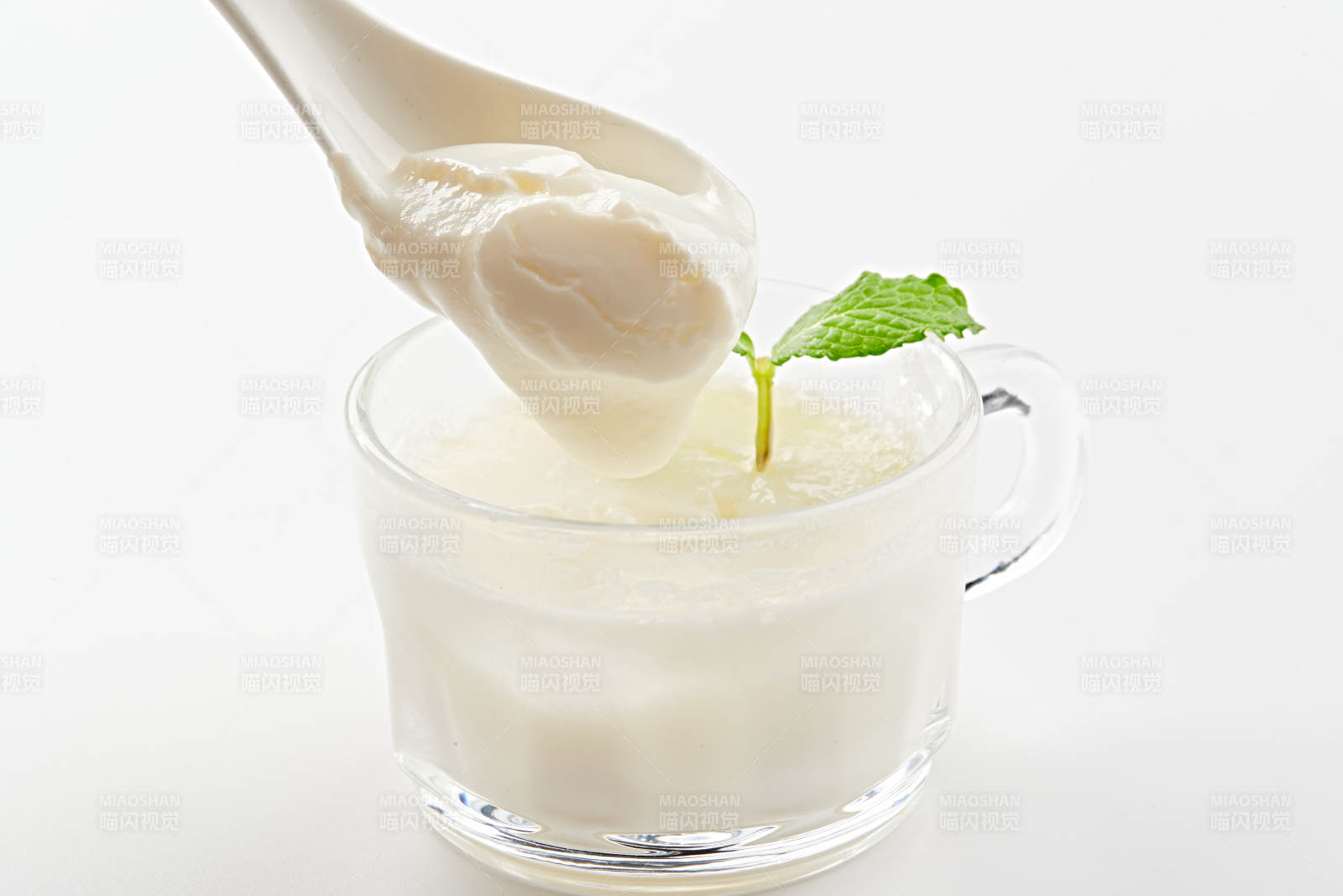 自制美味草原风味的多口味纯醸老酸奶图片