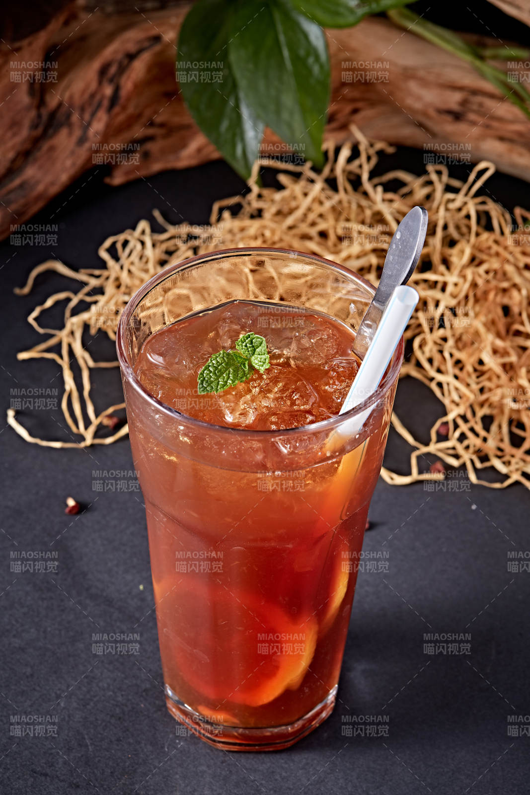 美味柠檬冰红茶图片