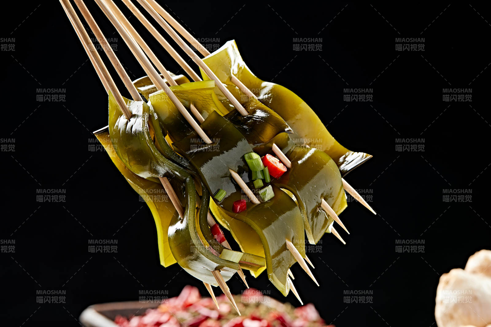 冷锅串串宽海带图片