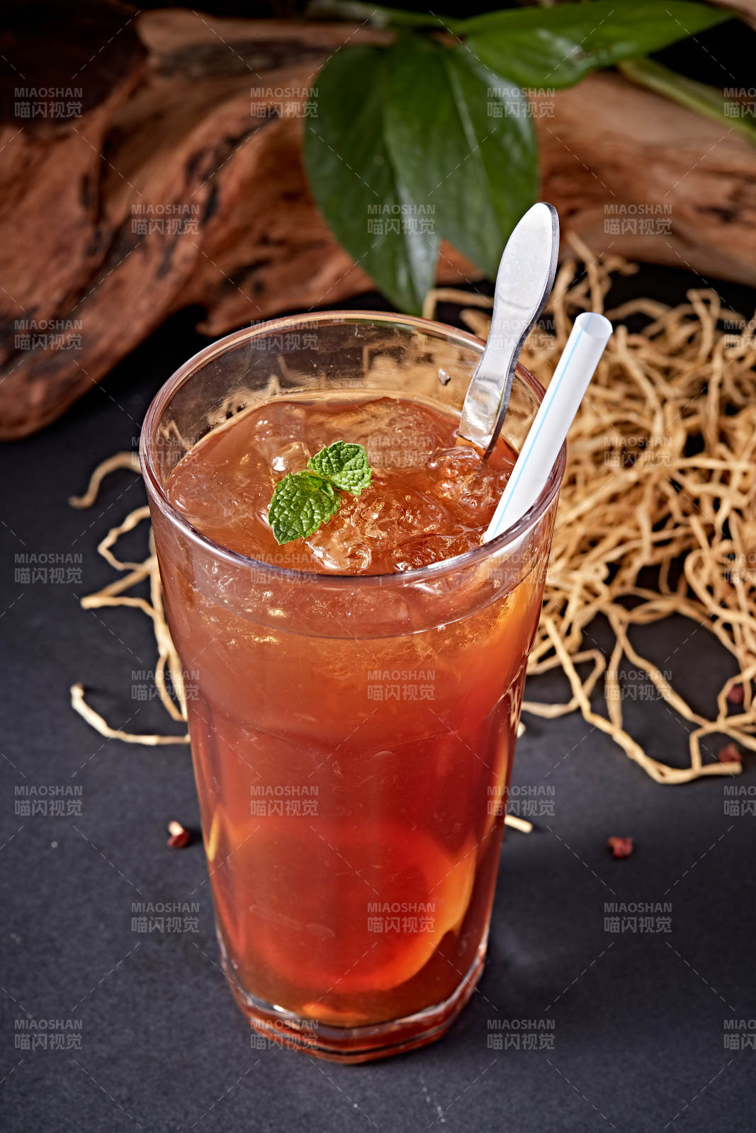 美味柠檬冰红茶图片