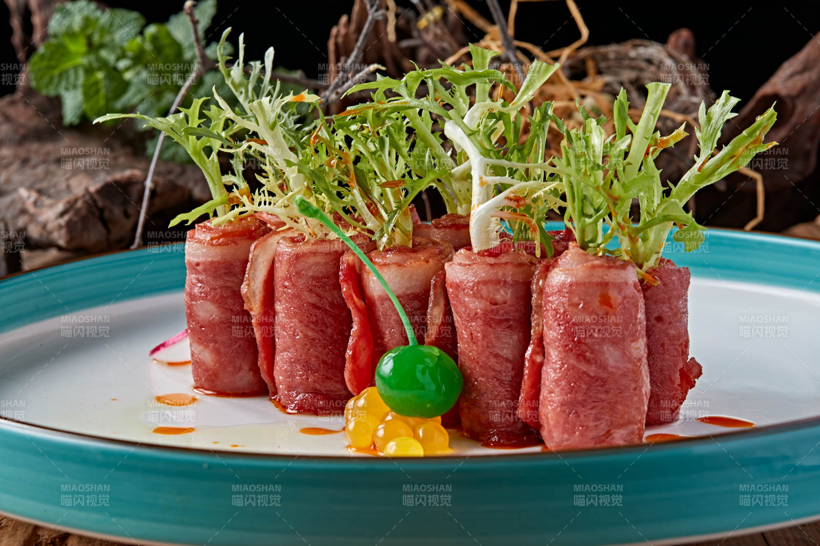 美味培根卷苦菊图片