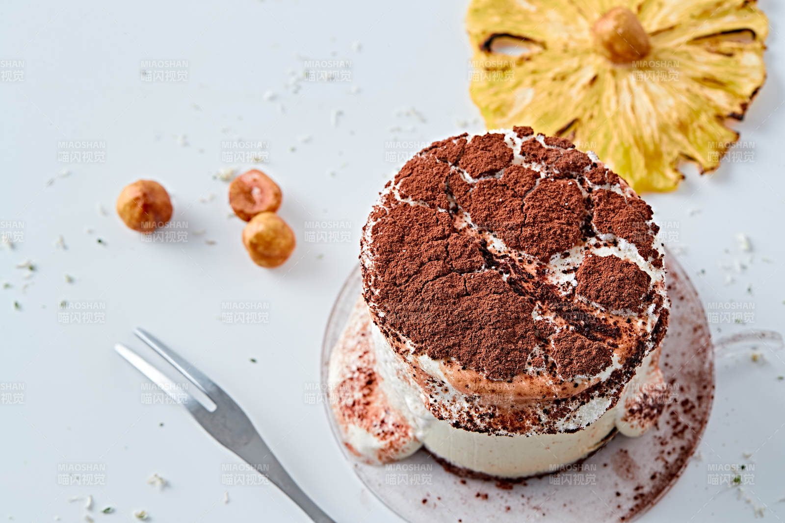 可可撒粉焦糖鲜奶酪布丁图片